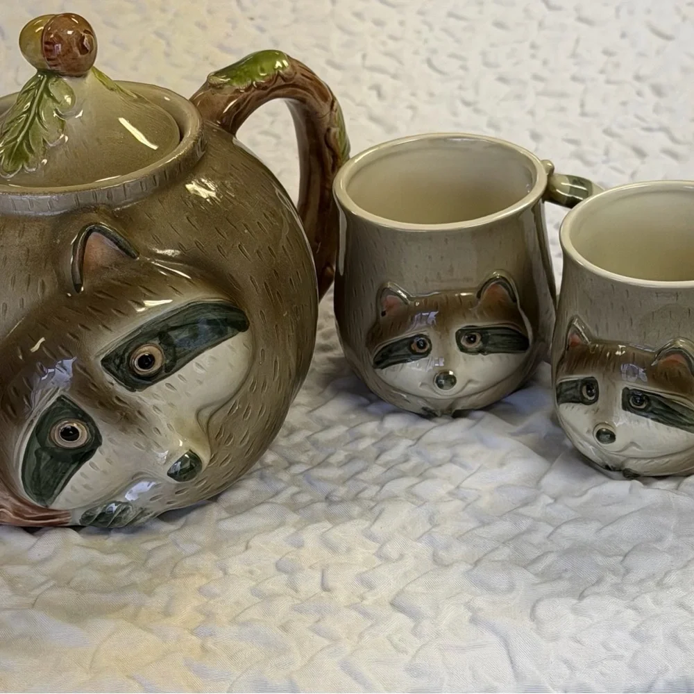 Vintage 1980 Fitz And Floyd FF Raccoon Tea Set Teapot & 2- 8oz Mugs Made Japan
